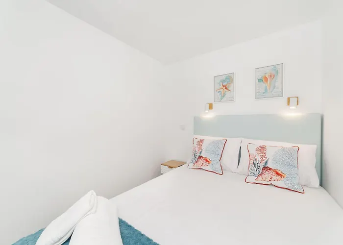 Patio C'un Casinhas Apartment *